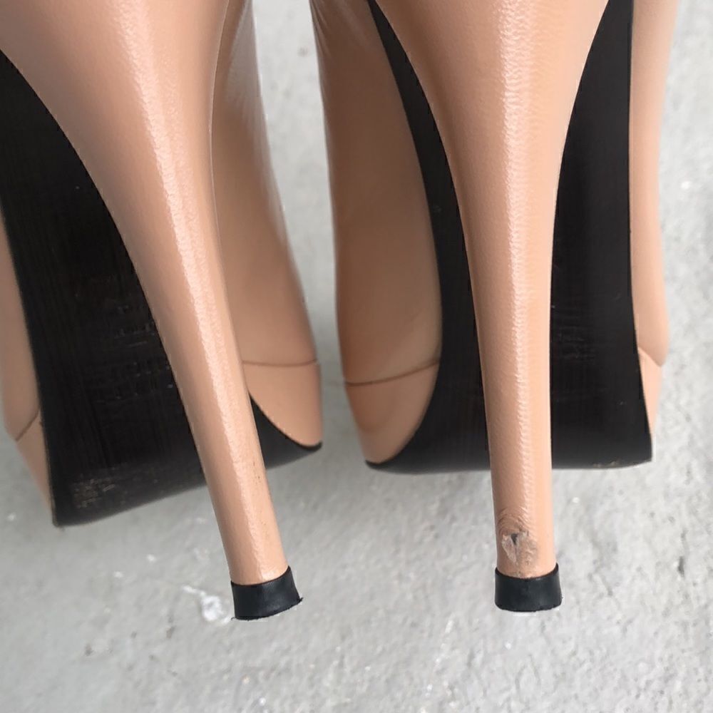 Stuart  Weitzman  heels - Picture 5 of 6